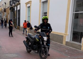 A erradicar las motos y carros que usan las peatonales del Centro Histórico