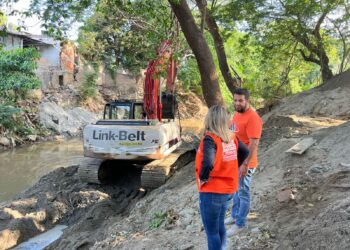 Inició limpieza del Río Gaira