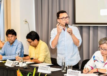 Caicedo reapareció en cumbre de diputados en Santa Marta