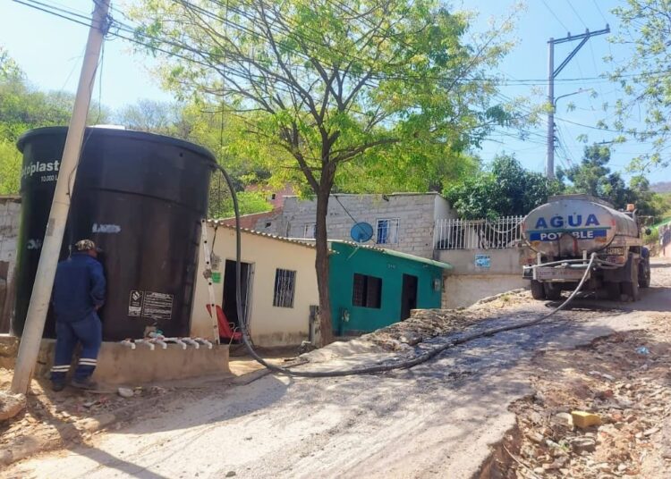Essmar explica porqué no llega agua a todo el barrio San Pablo