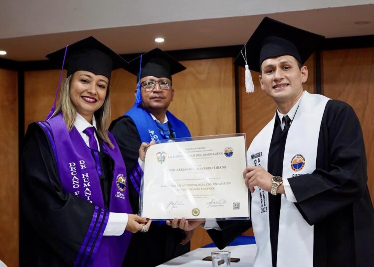 Gradúan al primer Magíster en Antropología Forense en el Magdalena