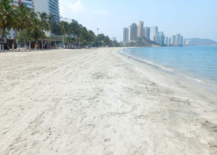 En la playa de El Rodadero no quedó ni un papelito
