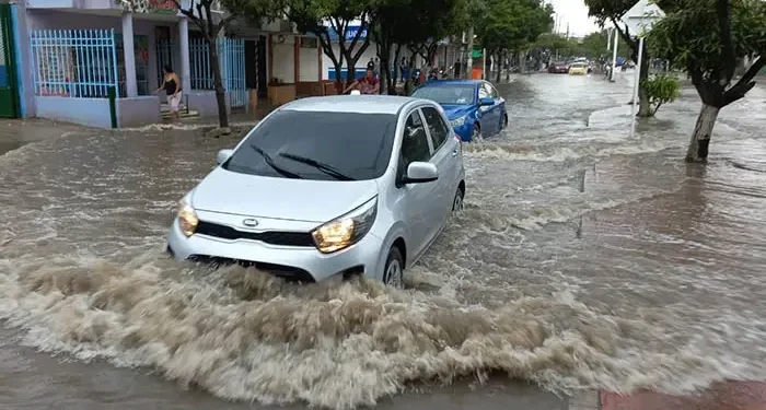 ¿Qué está causando las lluvias en Santa Marta?