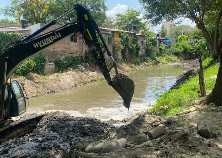 Corpamag avanza en intervención del río Manzanares y la Quebrada Japón
