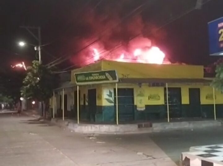 Se incendió bodega en Pescaito