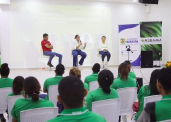 Asbama y pequeños productores dialogan para mejorar prácticas que contribuyan en la conservación del planeta