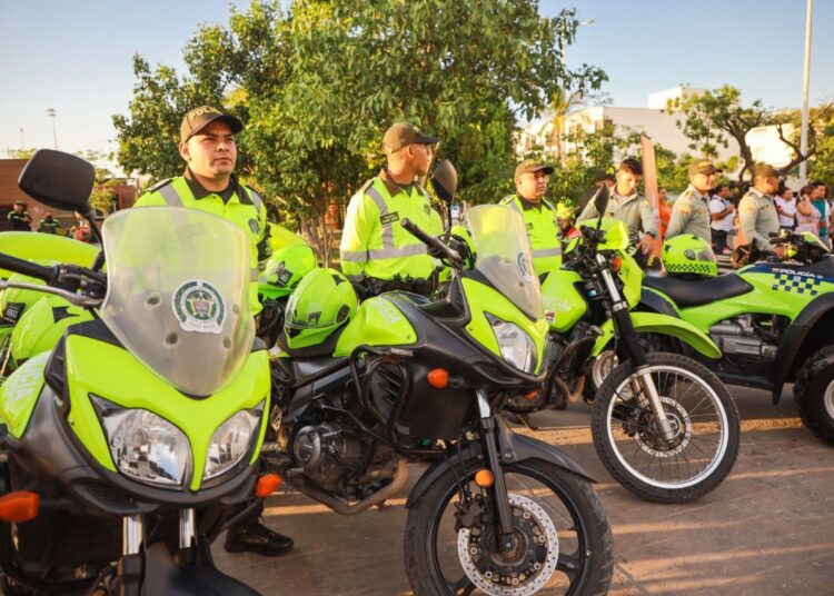2.000 efectivos de la Policía y Ejército durante la temporada turística en Santa Marta