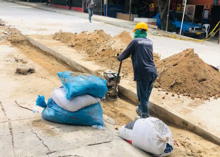 Contratista inició arreglos en las placas afectadas por las lluvias en Bonda