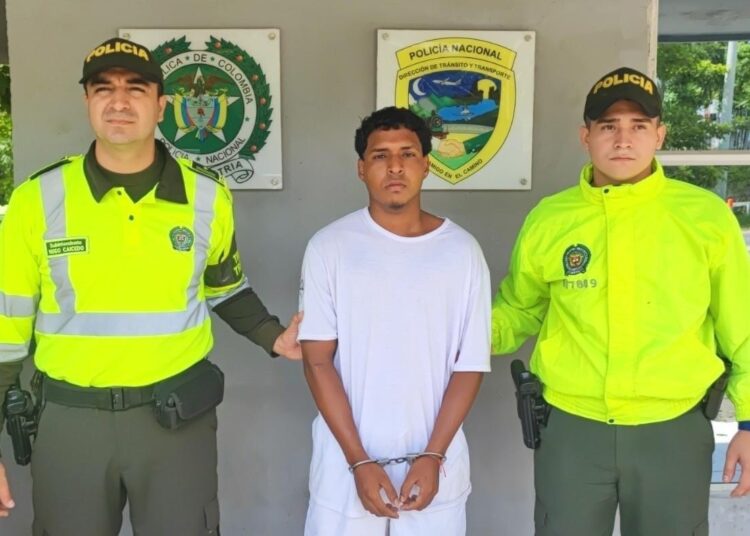 Lo capturan tras atracar bus que se dirigía a El Banco