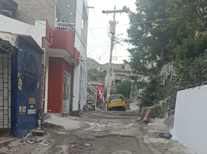 En la madrugada, niño de 3 años fue hallado caminando solo por las calles de Gaira