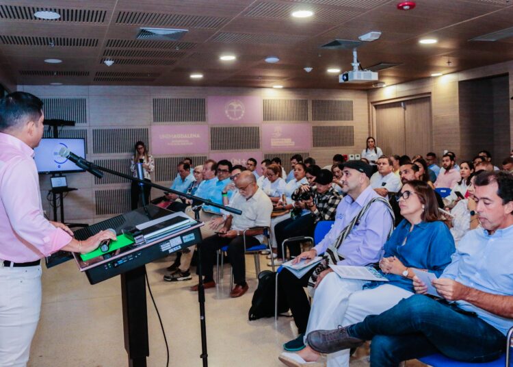 Rector de Unimagdalena reúne al sector productivo para atender crisis educativa y problemáticas de Santa Marta