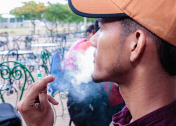 El ‘vapeo’, potencial problema de salud analizado en Santa Marta