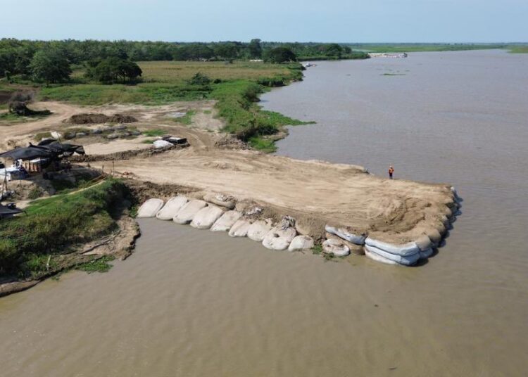 Obras para contener la erosión fluvial en Salamina avanzan 50%