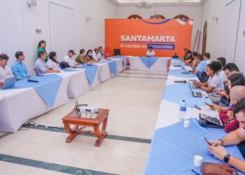 Comisión de Seguimiento Electoral invita a Registraduría a reanudar sus servicios