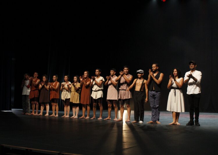 Programa de itinerancia ‘Danza de aquí pa’ llá’ arrasó en el Teatro Santa Marta