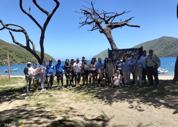 Explorando la belleza natural de Bahía Gairaca en el Parque Nacional Natural Tayrona