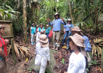 Parques Sierra Nevada y Tayrona intercambian experiencias con colegios samarios