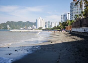 “Con los espolones estamos viendo resultados para la recuperación de la playa en Salguero”