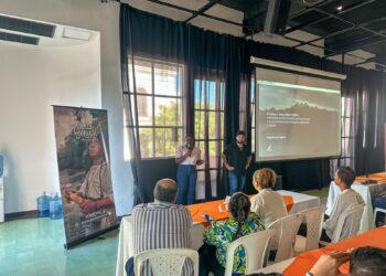 87 prestadores turísticos se capacitan en marketing digital para la promoción de Santa Marta