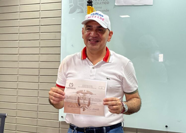 Entregaron credencial como alcalde de Santa Marta a Carlos Pinedo Cuello