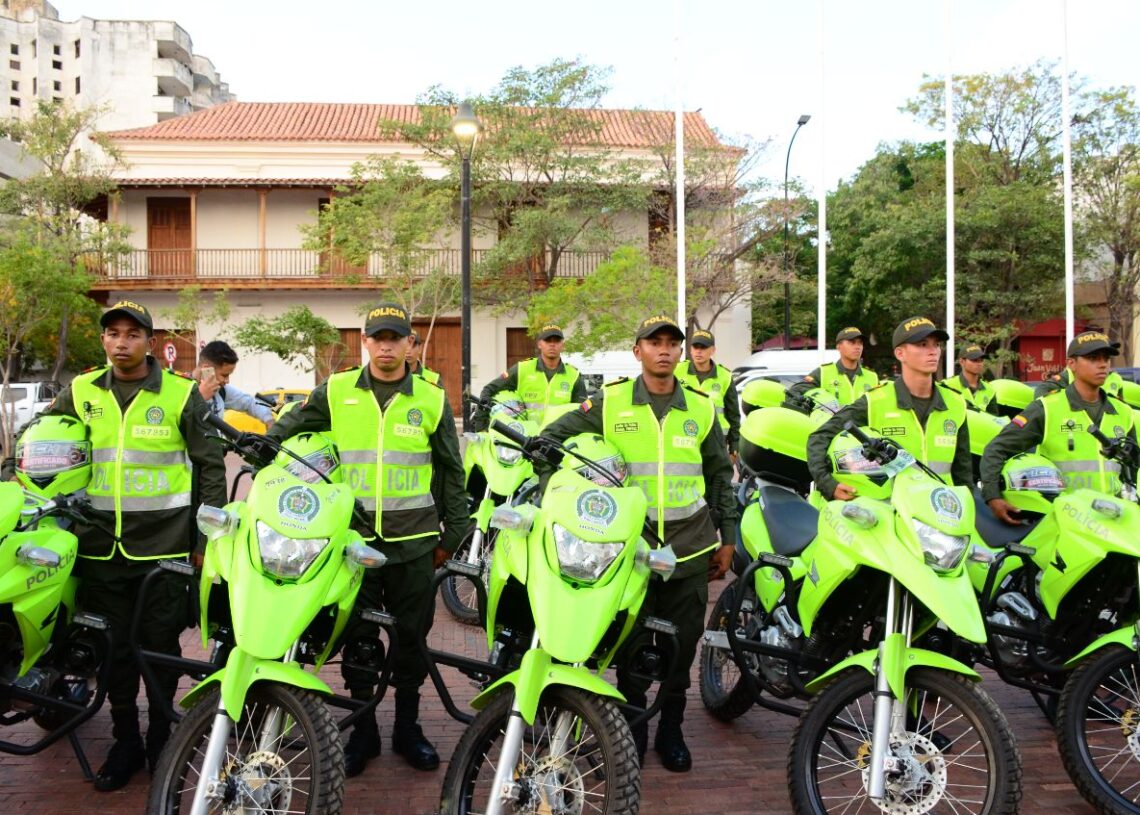 1200 policías resguardarán Santa Marta durante el puente de Reyes