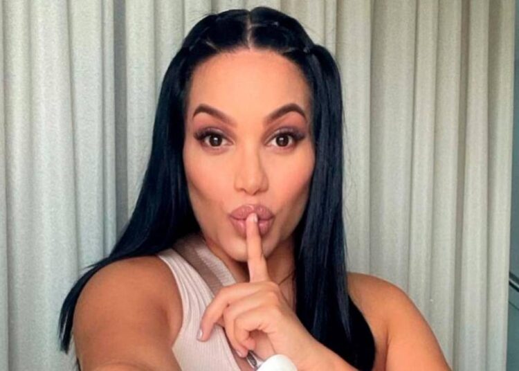 “Saruma era el cacho de Lowe”: acusan a Andrea Valdiri de ser infiel