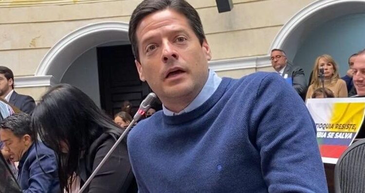 Senador propone «vaca» para aliviar tarifas de energía en la región Caribe