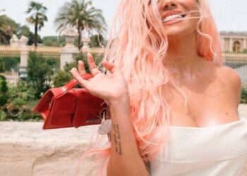 Karol G cantó con mariachis: ¿se le medirá a las rancheras?