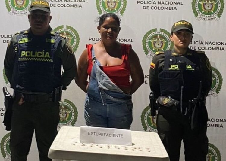 Cae presunta expendedora de droga en San Martín