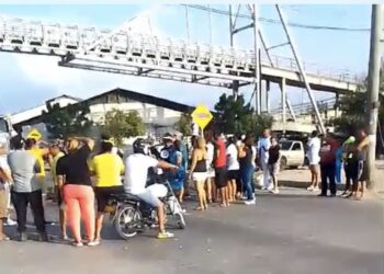 La falta de agua sigue angustiando a los barrios de Santa Marta