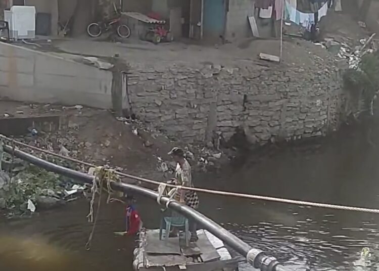 Villa Leidy sigue incomunicado: sin puente y con aumento del río Gaira