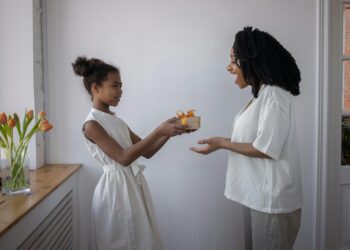 70% de las madres querían viajar en su día, pero no las llevaron de paseo: estudio