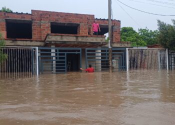 Habitantes de Apure, Magdalena, en apuros por grave inundación