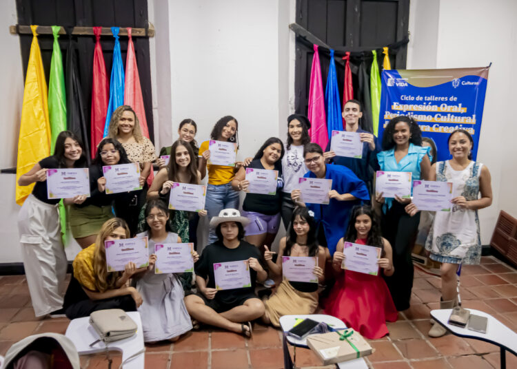 100 participantes del ‘Ciclo de Talleres de Escritura Creativa, Oralidad y Periodismo Cultural’ de Farfala Corporación Artística y Cultural