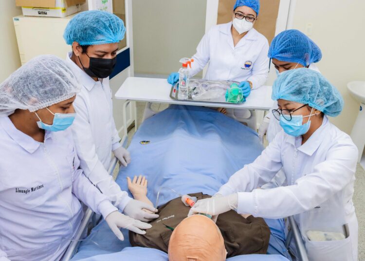 MinEducación aprobó Especialización en Medicina Interna en Unimagdalena