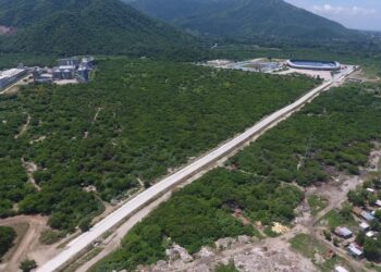 Entregan la nueva vía que conduce al estadio Sierra Nevada