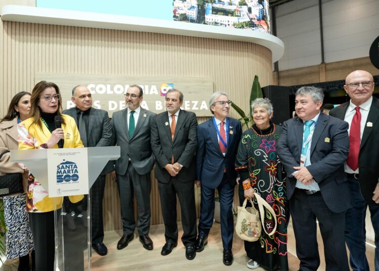 Firma del Pacto por los 500 años de Santa Marta en Fitur 2025