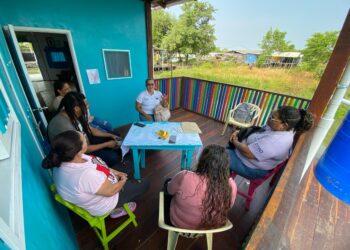 Formarán a mujeres de los pueblos palafitos en Atención a la Primera Infancia