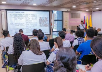 Capacitarán a estudiantes de Santa Marta en educación financiera y tributaria