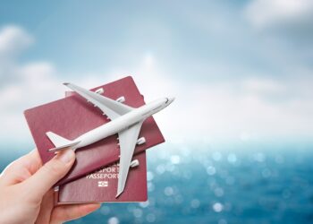 Consejos para evitar fraudes al hacer compras turísticas durante Semana Santa