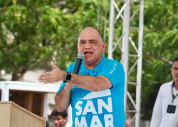 “La solución al problema de acueducto y alcantarillado en Santa Marta no es un anuncio, es un compromiso con todos los samarios”: Pinedo
