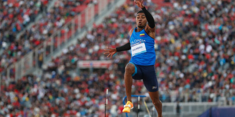 Arnovis Dalmero, atleta cienaguero, compite en el Mundial de Atletismo en Japón