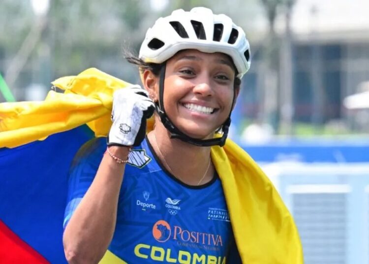 María Fernanda Timms conquistó el oro en el Mundial de Patinaje