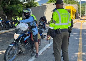 Más de 600 uniformados garantizaron la seguridad de 60.000 visitantes durante la semana de receso en Santa Marta