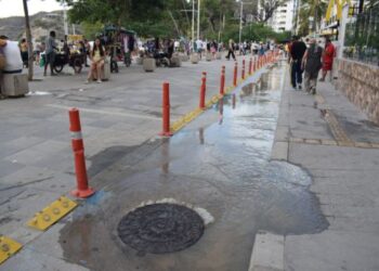 Denuncian rebosamiento de aguas residuales en El Rodadero y señalan incumplimientos de ESSMAR