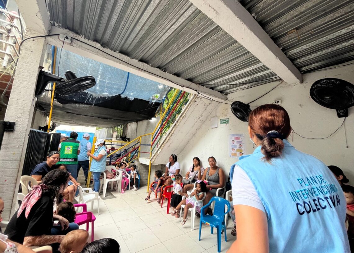 Alcaldía intensifica acciones para contrarrestar el dengue en distintos sectores del Distrito