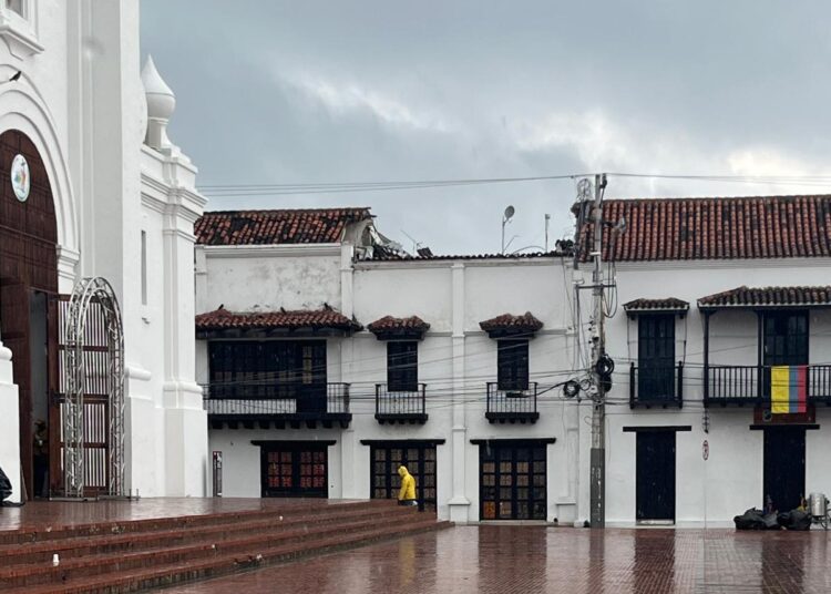 Casa emblemática de Santa Marta sufre desplome parcial de techo y la SAE… ¿qué dice al respecto?