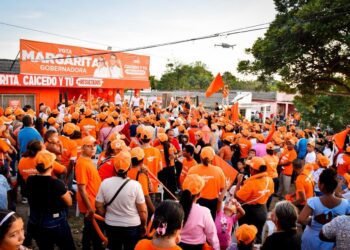 El Difícil se levanta firme con Margarita Guerra: “Aunque rompan y quemen las vallas, les ganaremos en las urnas”