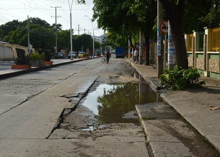 Concejo de Santa Marta debate el deterioro de la malla vial y anuncia inversiones millonarias