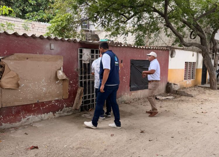 Alertan por daños en viviendas en La Bolivariana y solicita acción inmediata de ESSMAR